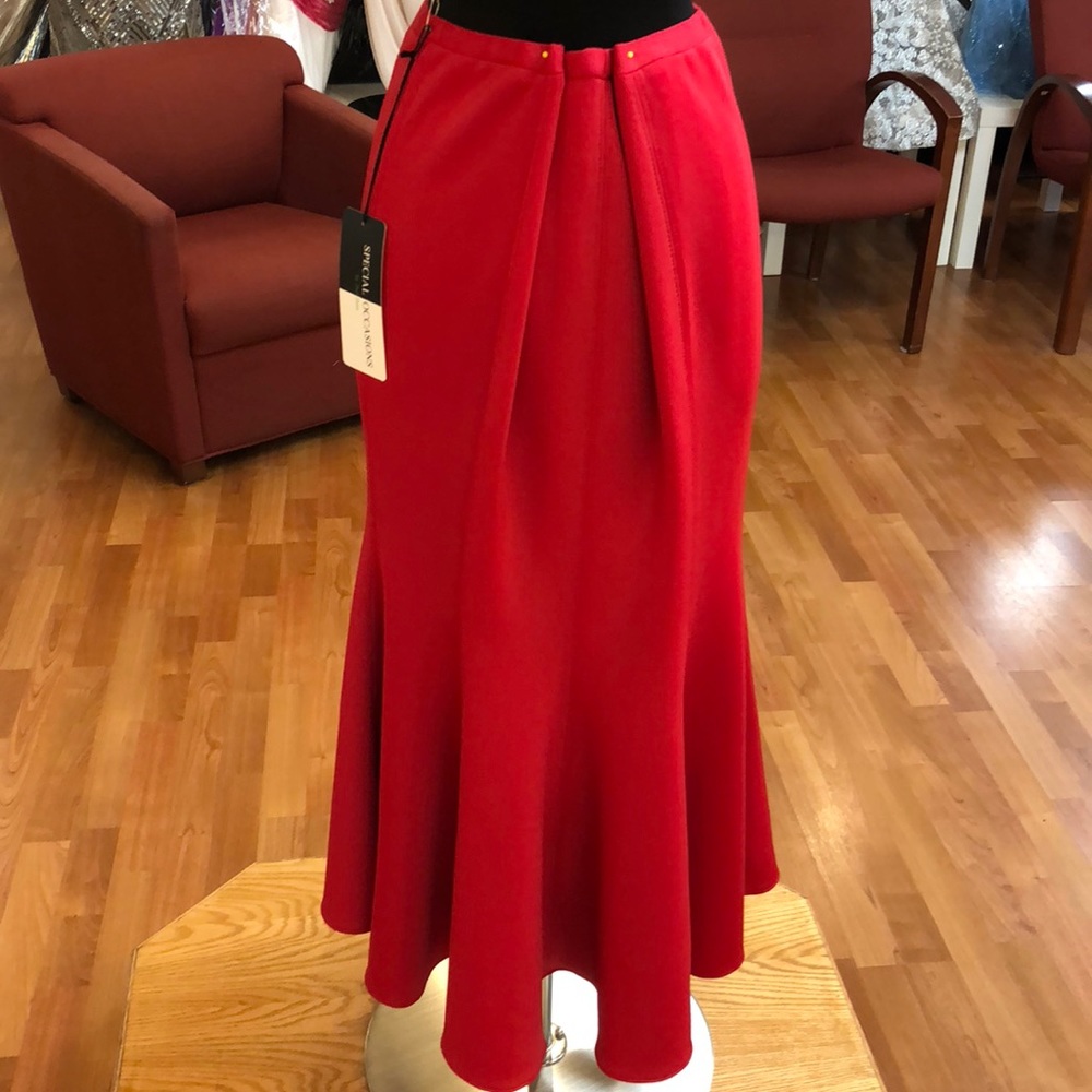 Women’s casual skirt, red - Picture 3 of 5